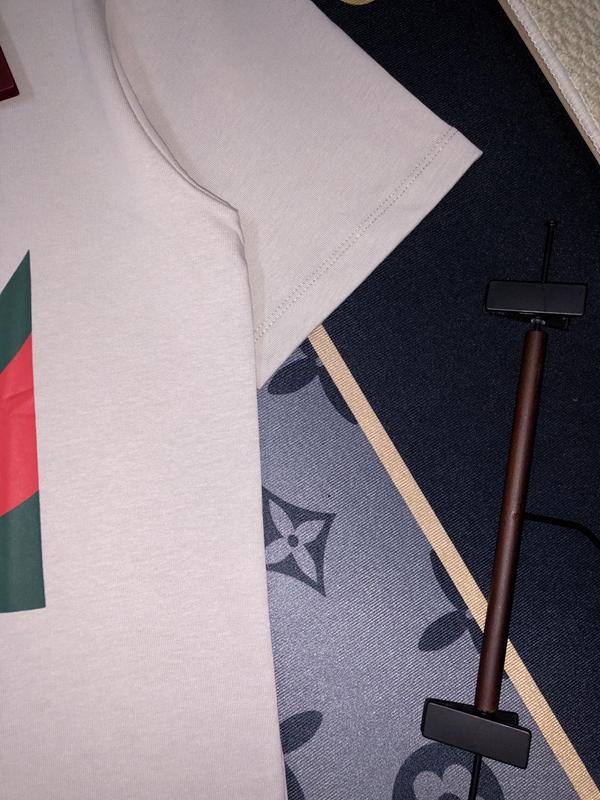 ブランドTシャツ細部ディテール